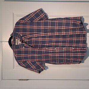 Mens Goodthreads short sleeve button up shirt. Size large